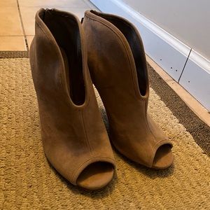 Vince Camuto Suede Heels